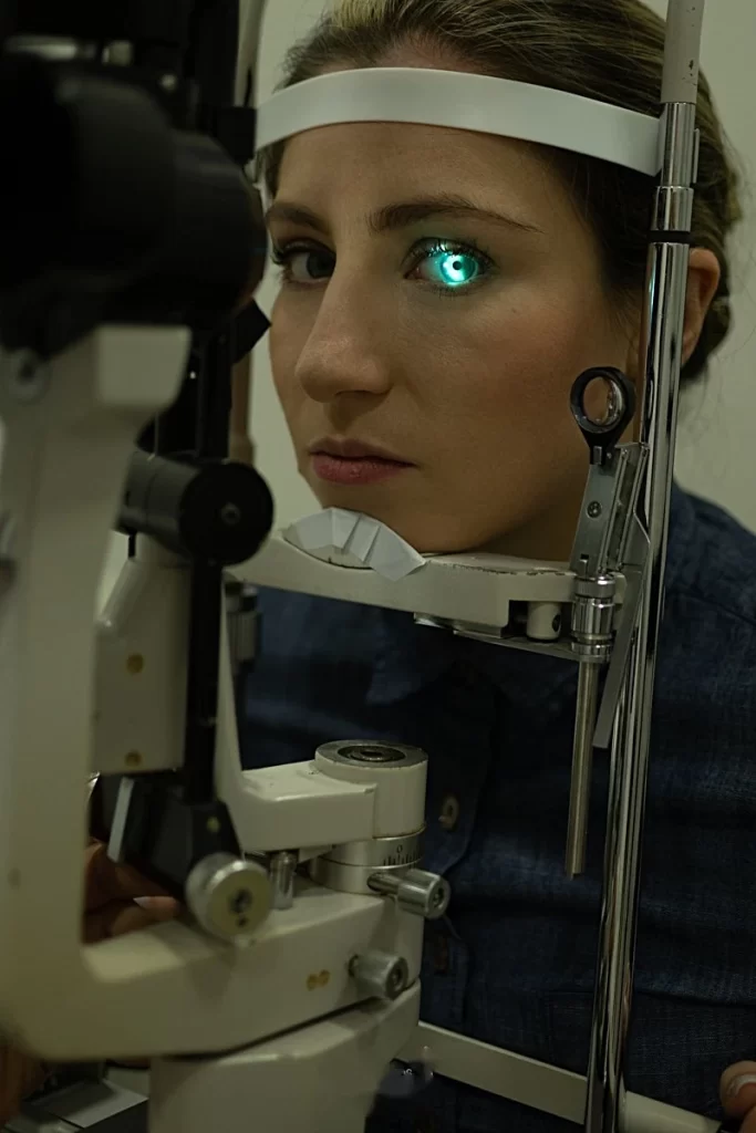 Exame de biomicroscópio para glaucoma — oftalmologia São João de Meriti RJ